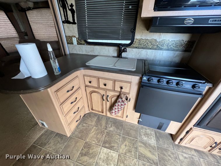 image for item JH9219 2008 Coachmen Wyoming  camper