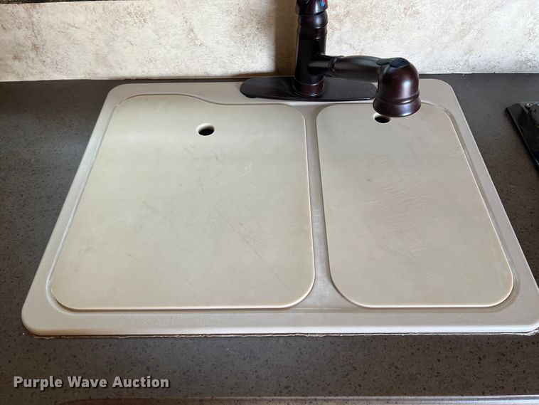 image for item JH9219 2008 Coachmen Wyoming  camper