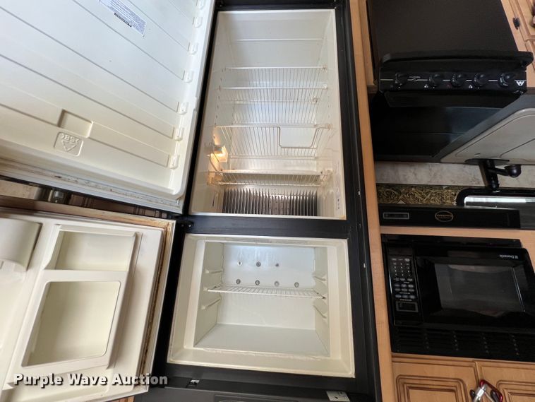 image for item JH9219 2008 Coachmen Wyoming  camper