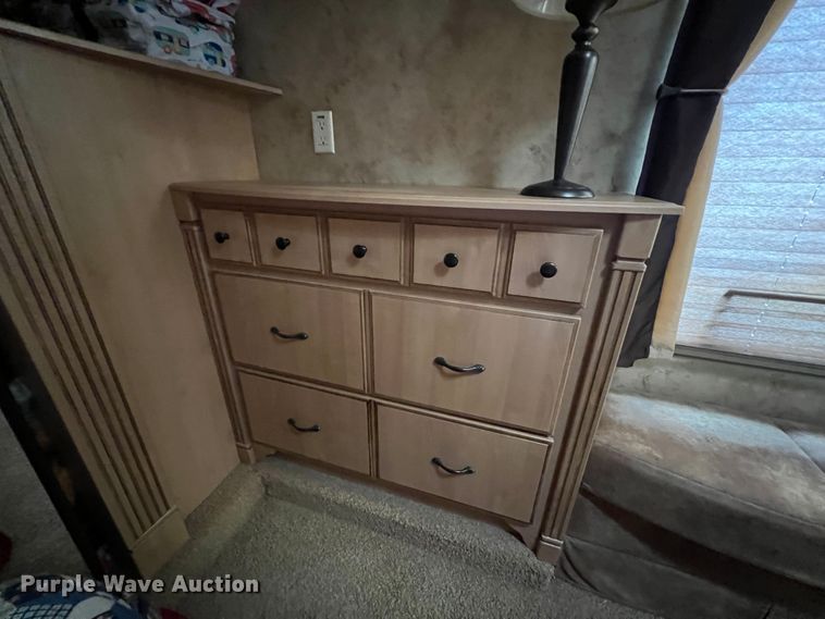 image for item JH9219 2008 Coachmen Wyoming  camper