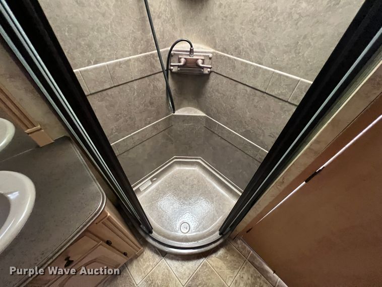 image for item JH9219 2008 Coachmen Wyoming  camper