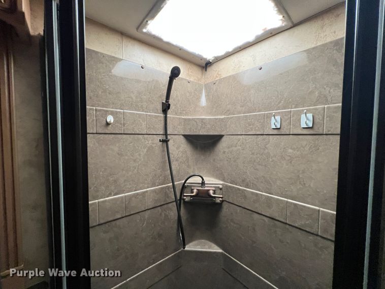 image for item JH9219 2008 Coachmen Wyoming  camper