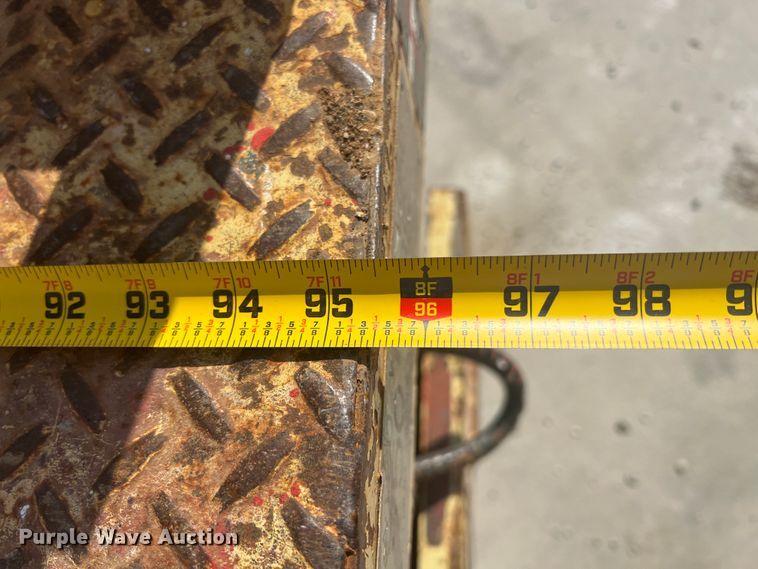 image for item JH9221 1993 JLG Commander  scissor lift