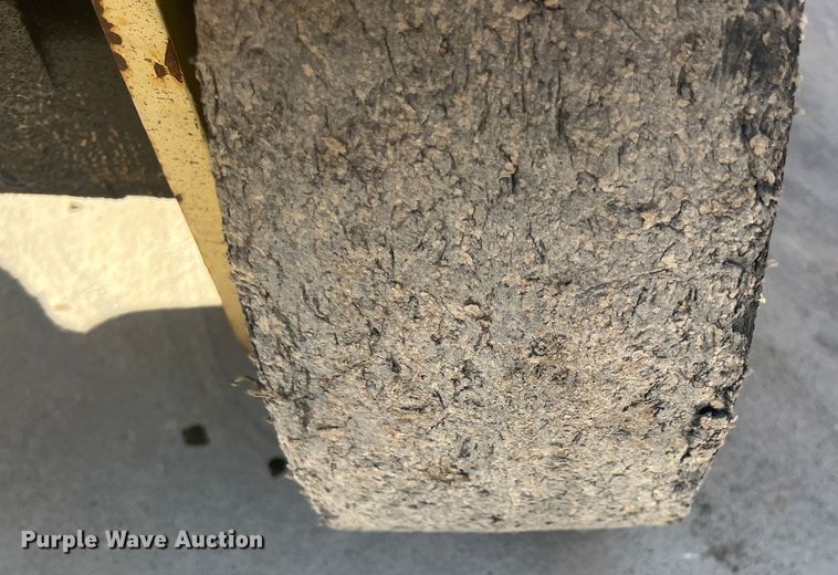 image for item JH9221 1993 JLG Commander  scissor lift