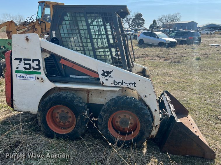 image for item JH9226 1997 Bobcat 753  skid steer loader