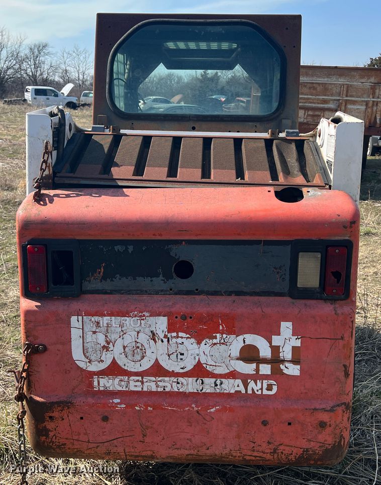 image for item JH9226 1997 Bobcat 753  skid steer loader