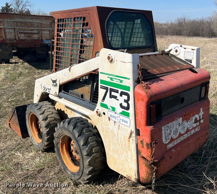 image for item JH9226 1997 Bobcat 753  skid steer loader