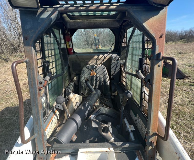 image for item JH9226 1997 Bobcat 753  skid steer loader