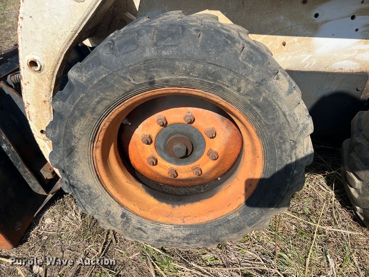 image for item JH9226 1997 Bobcat 753  skid steer loader