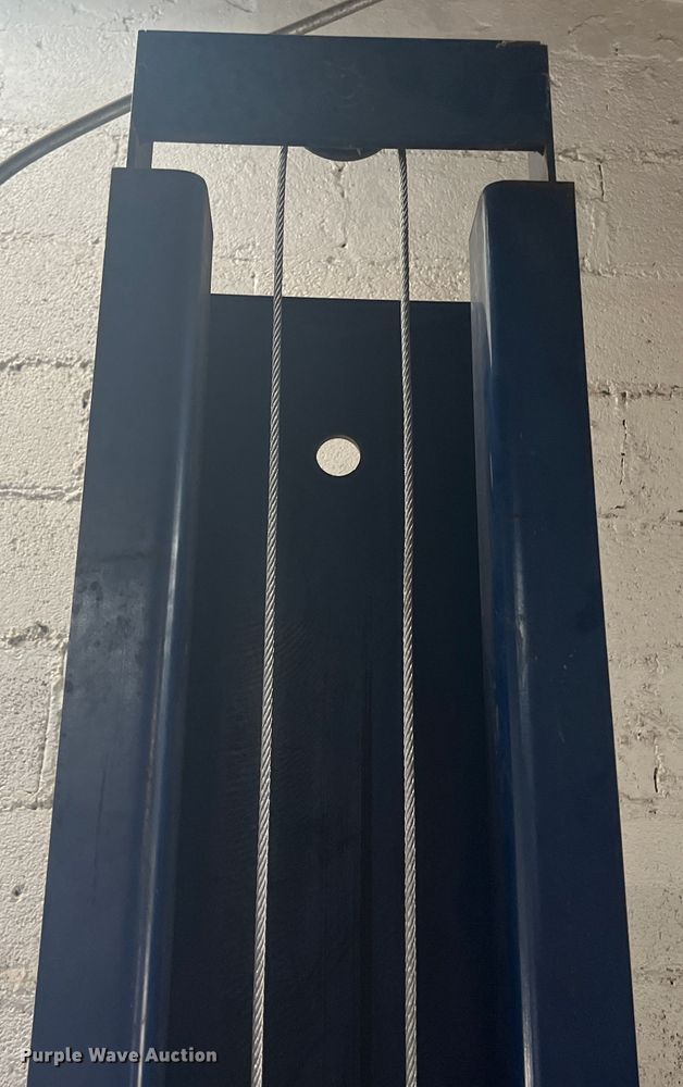 image for item JH9228 Rotary  two post automotive lift