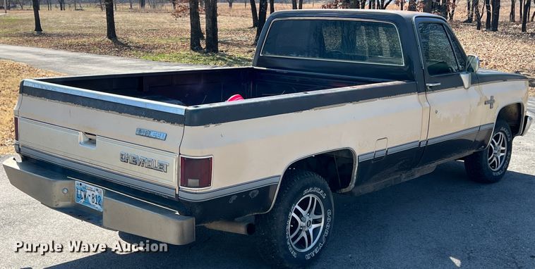 image for item JH9229 1984 Chevrolet C10  pickup truck