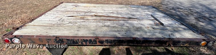 image for item JH9233 Flatbed