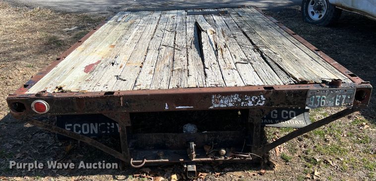 image for item JH9233 Flatbed