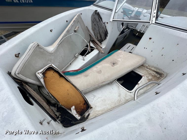 image for item JH9236 1993 Rinker 180  boat