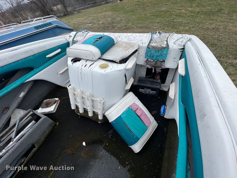 image for item JH9236 1993 Rinker 180  boat