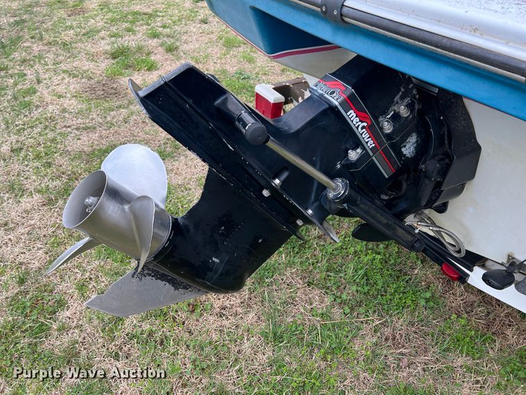 image for item JH9236 1993 Rinker 180  boat