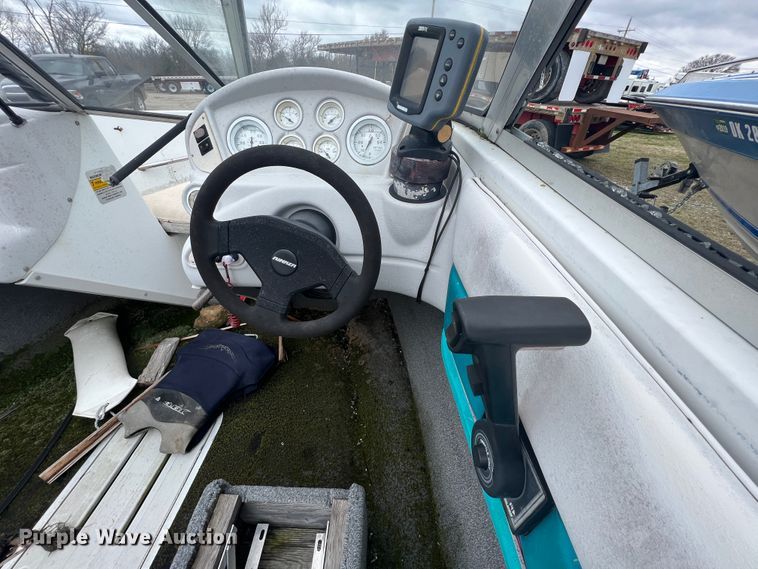 image for item JH9236 1993 Rinker 180  boat