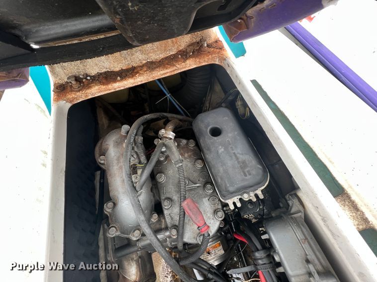 image for item JH9237 (2) Personal watercraft