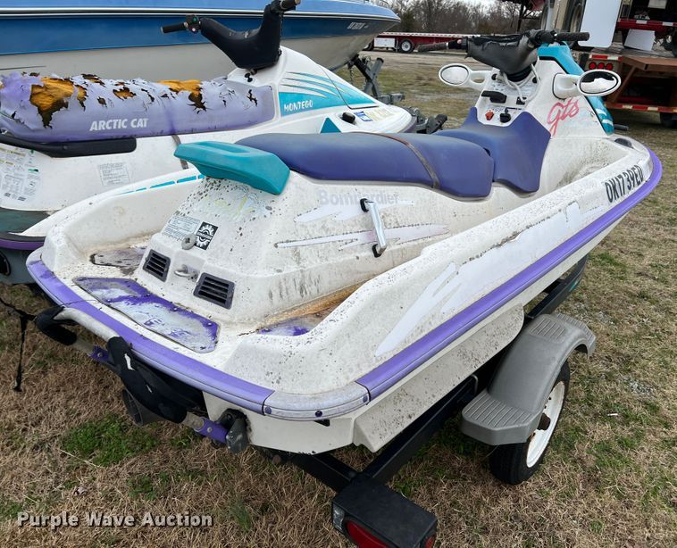 image for item JH9237 (2) Personal watercraft