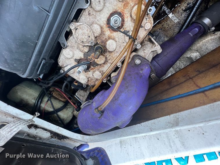 image for item JH9237 (2) Personal watercraft