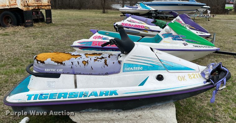 image for item JH9238 (3) personal watercrafts