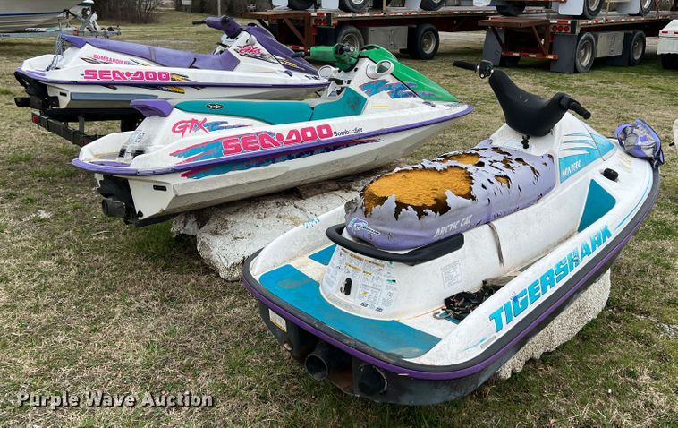 image for item JH9238 (3) personal watercrafts