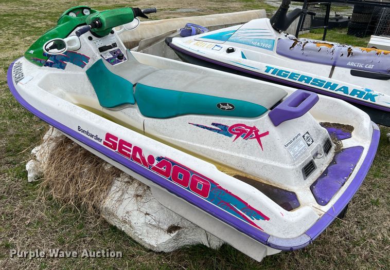 image for item JH9238 (3) personal watercrafts