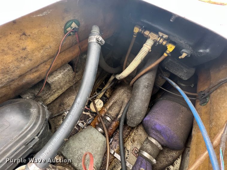 image for item JH9238 (3) personal watercrafts