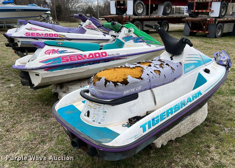 image for item JH9238 (3) personal watercrafts