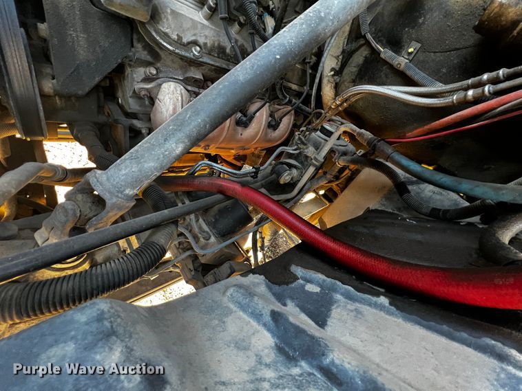 image for item JH9378 2005 GMC C5500  flatbed truck