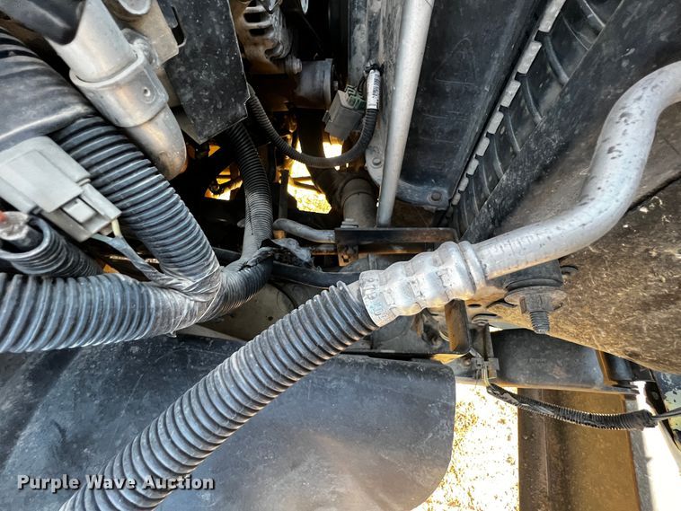 image for item JH9378 2005 GMC C5500  flatbed truck