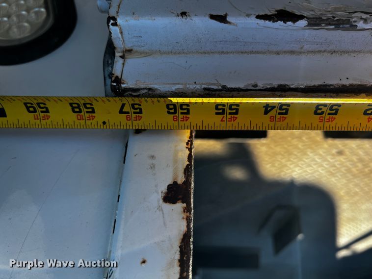 image for item JH9379 2013 International DuraStar 4300  utility / service truck