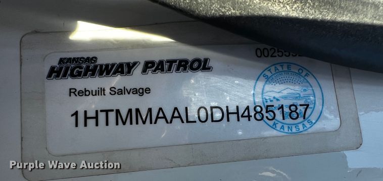 image for item JH9379 2013 International DuraStar 4300  utility / service truck