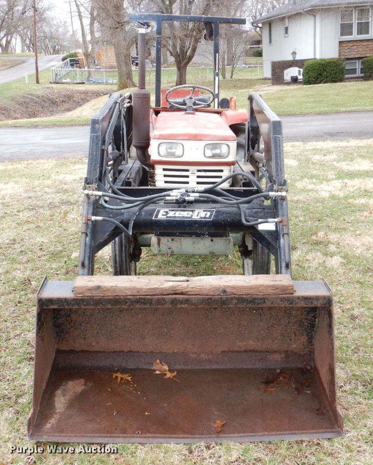 image for item JJ9209 Yanmar YM2000  tractor