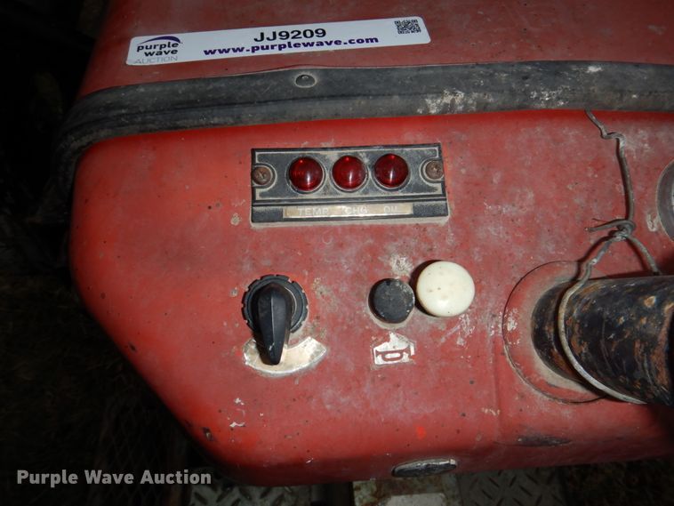 image for item JJ9209 Yanmar YM2000  tractor