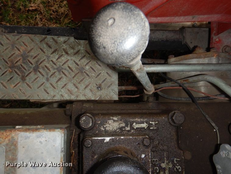 image for item JJ9209 Yanmar YM2000  tractor