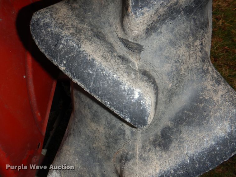 image for item JJ9209 Yanmar YM2000  tractor