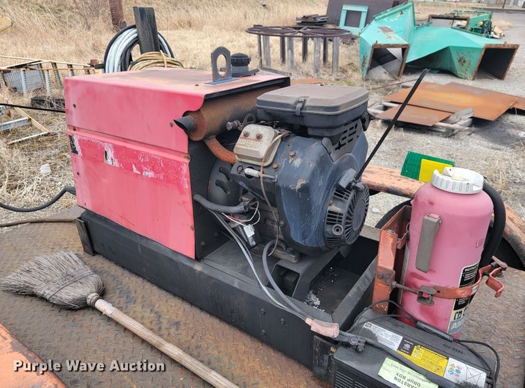 image for item JL9709 Lincoln Electric Weldanpower WPG8000  welder/generator