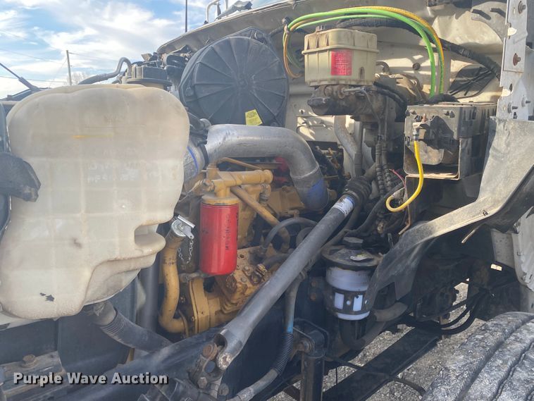 image for item JN9104 2006 Ford F650 Super Duty XL  flatbed truck