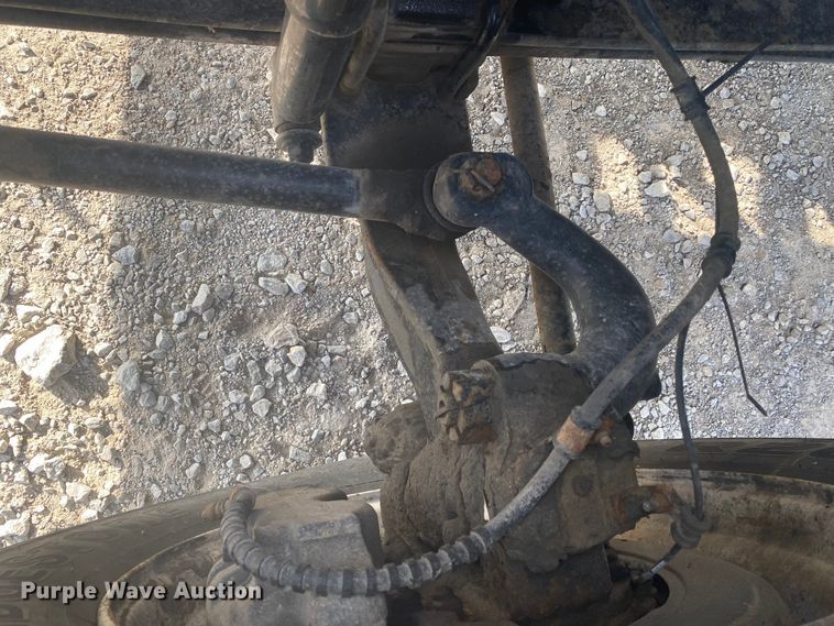 image for item JN9104 2006 Ford F650 Super Duty XL  flatbed truck