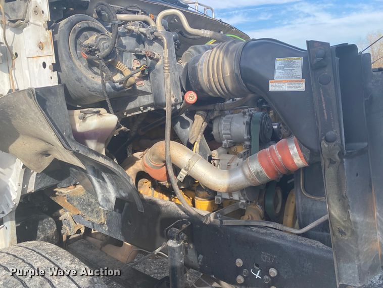 image for item JN9104 2006 Ford F650 Super Duty XL  flatbed truck