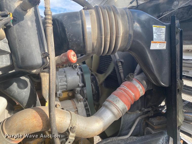 image for item JN9104 2006 Ford F650 Super Duty XL  flatbed truck