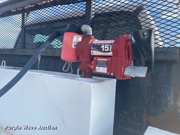 image for item JN9104 2006 Ford F650 Super Duty XL  flatbed truck