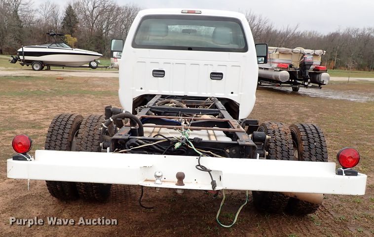 image for item JO9575 2015 Ford F550 Super Duty  truck cab and chassis