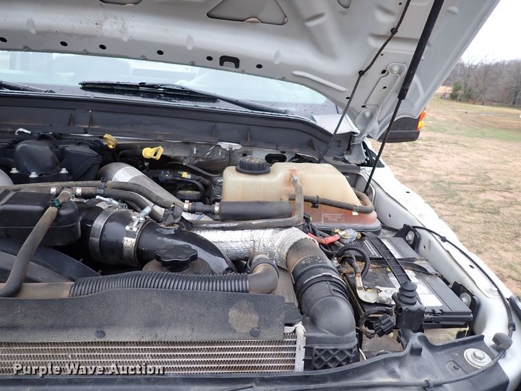 image for item JO9575 2015 Ford F550 Super Duty  truck cab and chassis