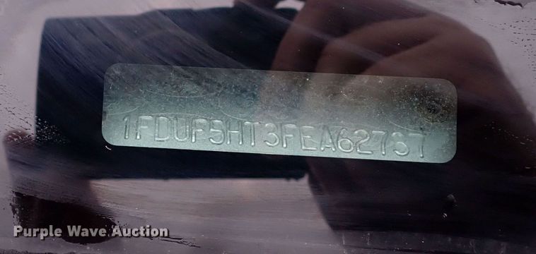 image for item JO9575 2015 Ford F550 Super Duty  truck cab and chassis