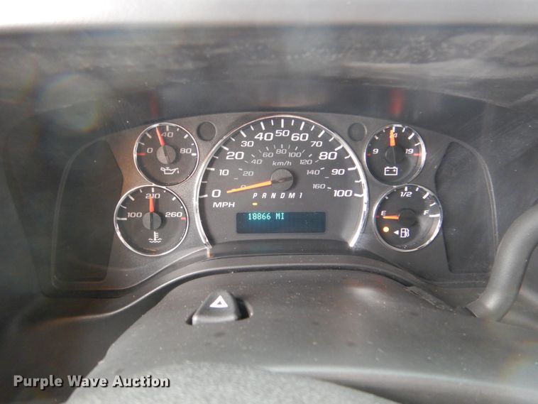 image for item JS9543 2011 GMC Savana  school bus