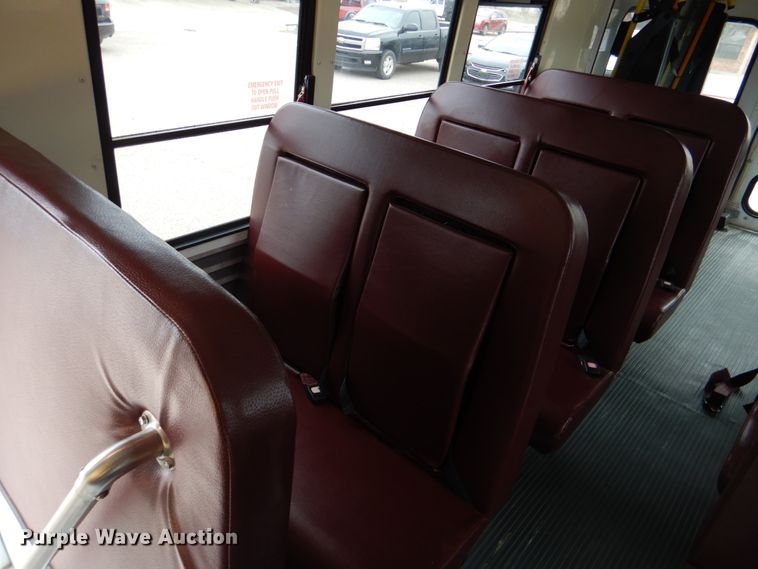 image for item JS9543 2011 GMC Savana  school bus