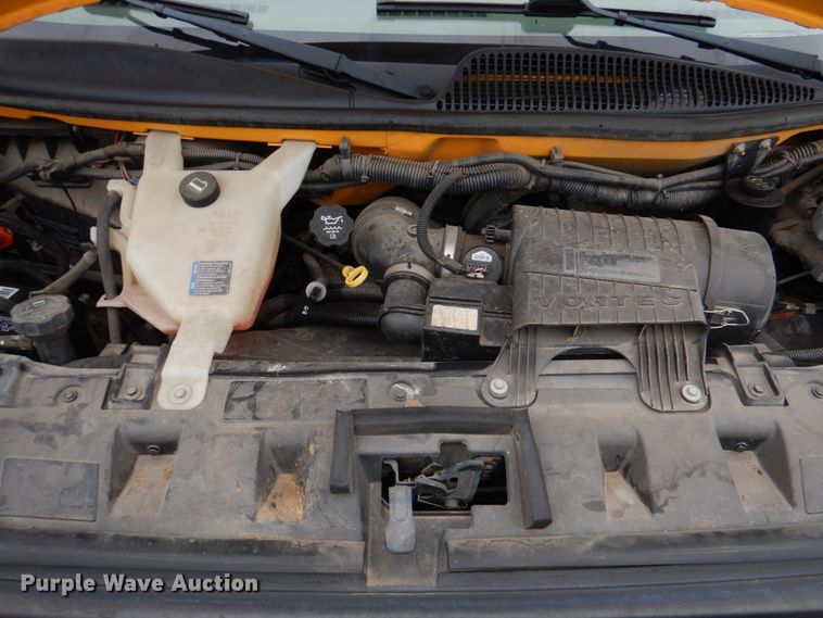 image for item JS9543 2011 GMC Savana  school bus