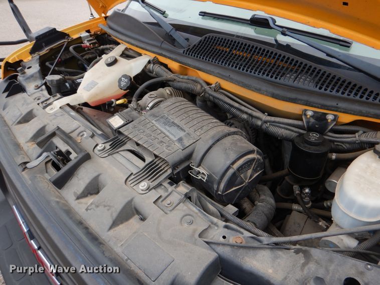 image for item JS9543 2011 GMC Savana  school bus